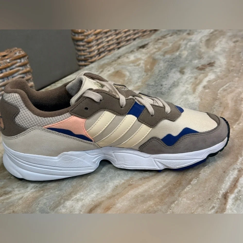 Men’s ADIDAS Yung 96 Simple Brown sneakers- Size 10